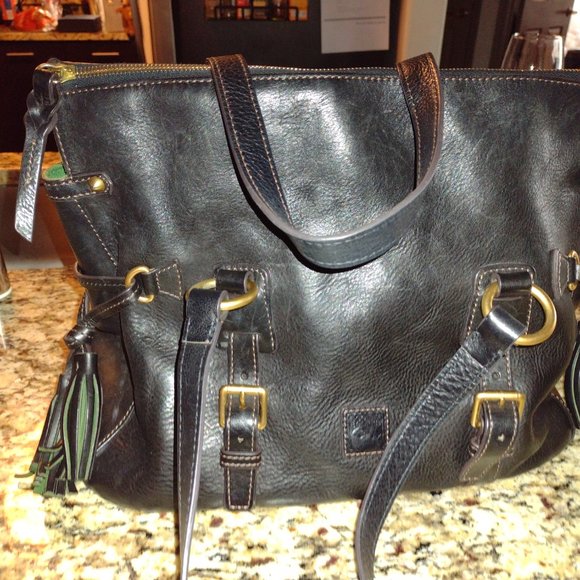Beautiful leather Dooney and Bourke Bag - Picture 2 of 8